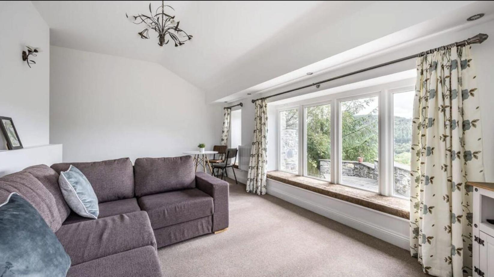 3 Bedroom Barn Conversion With Hot Tub-Garden View - Ty Cerrig Barn Corwen Exterior photo